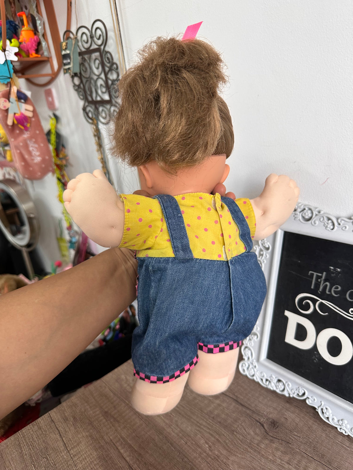 Muñeca Magic nursery con detalle