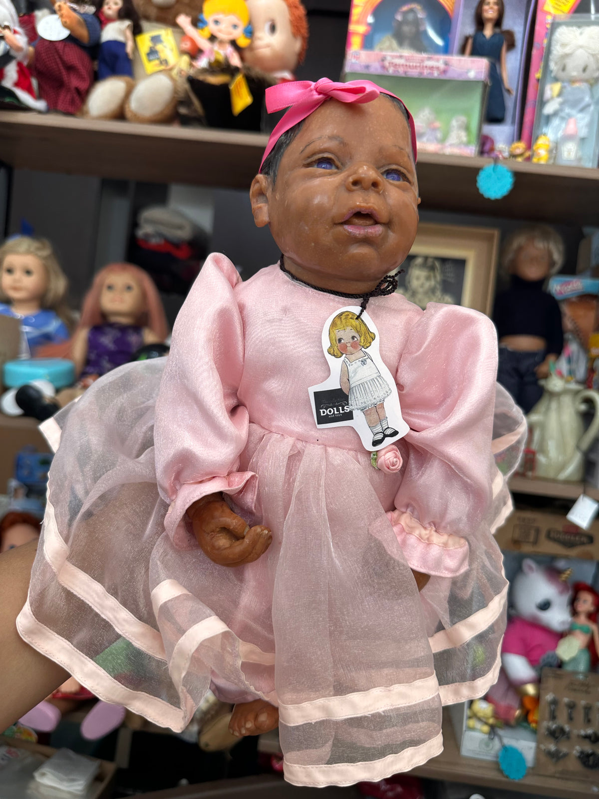 Muñeca, tipo de pasta, con recubrimiento en cera