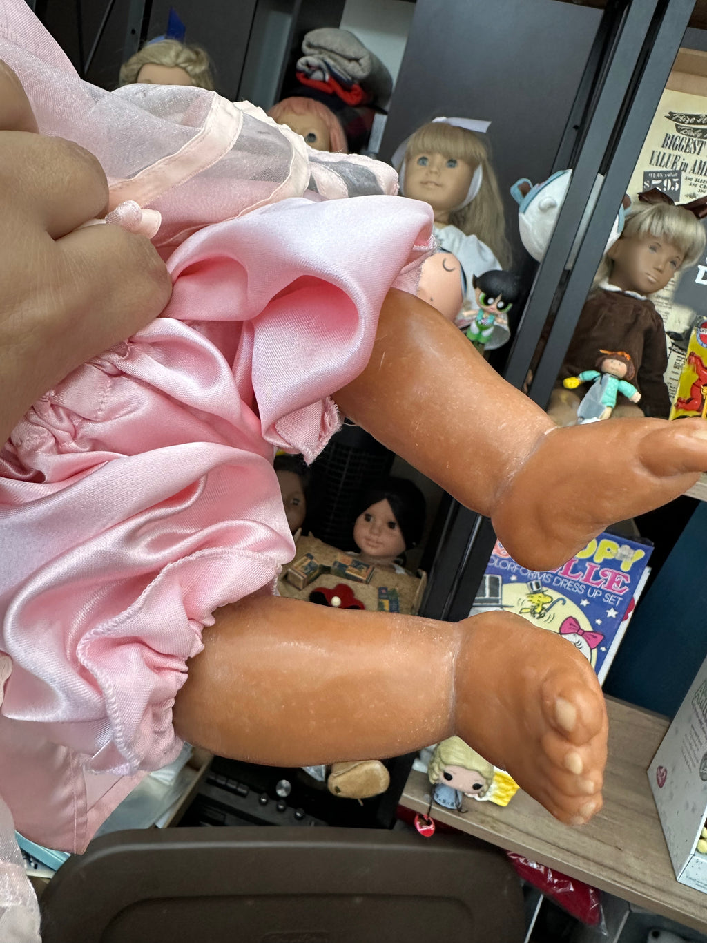 Muñeca, tipo de pasta, con recubrimiento en cera