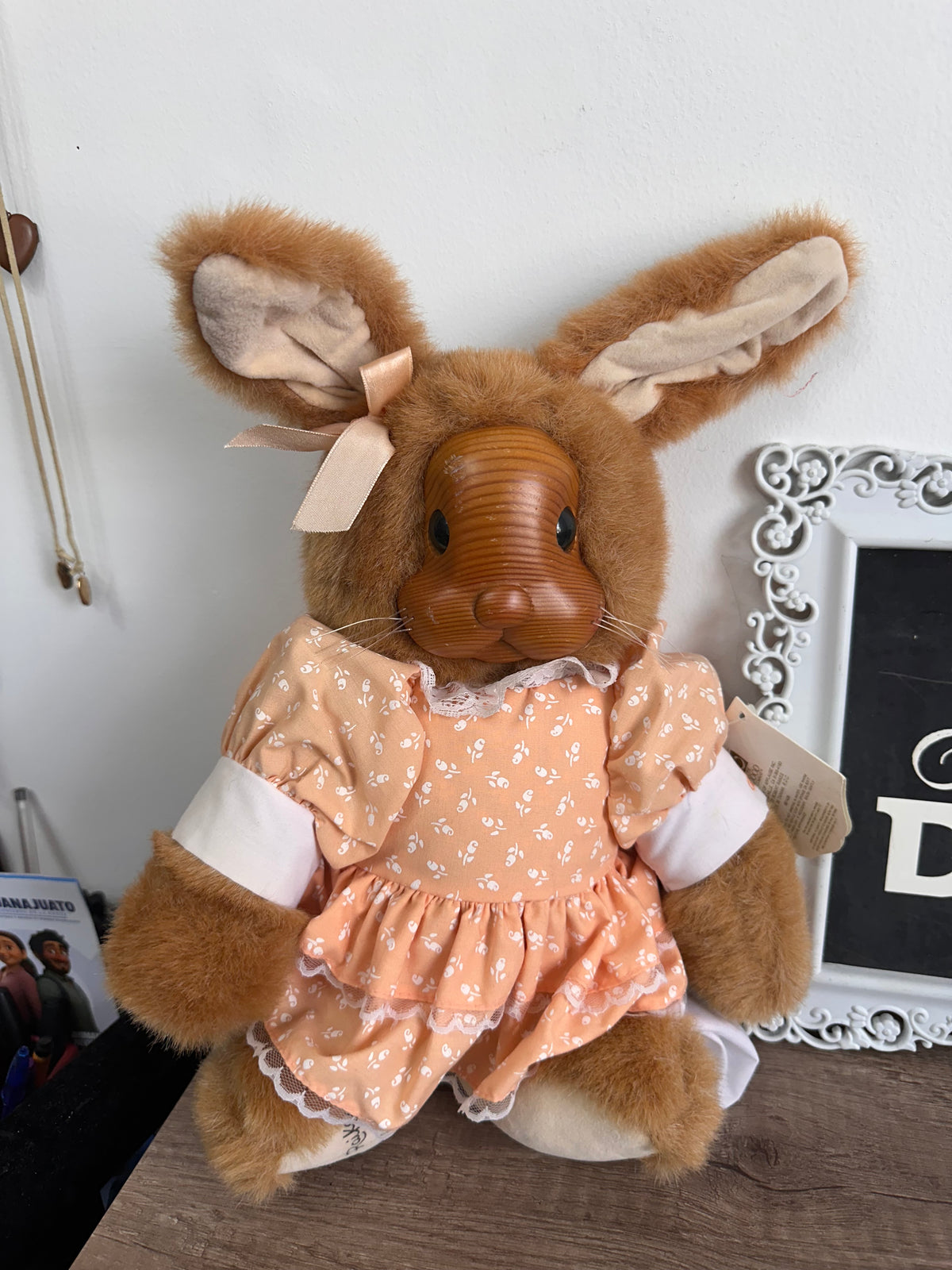 Coneja marca Raikes vestido mamey